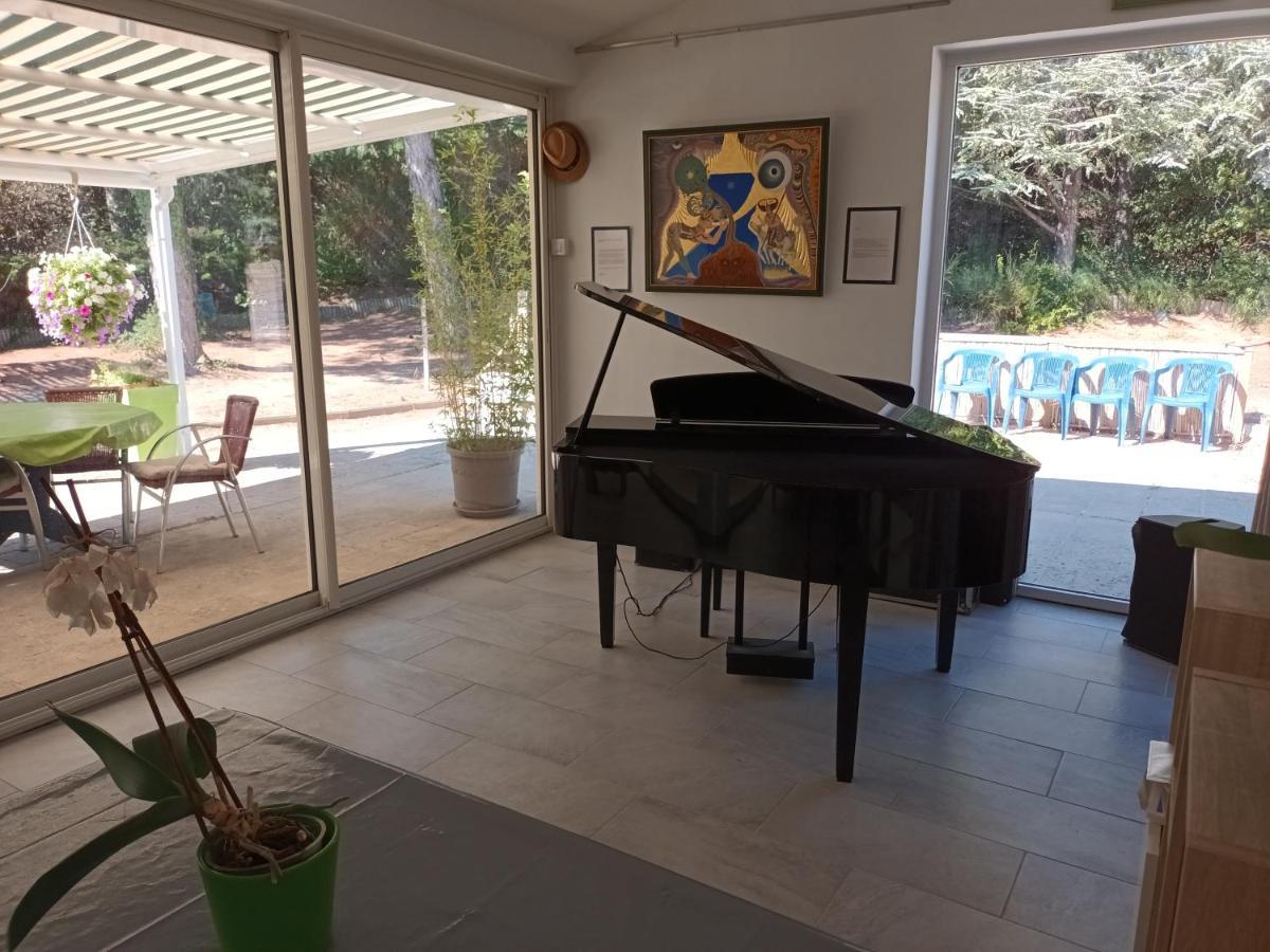 Chambres Tomate, Dans Maison Avec Petit Escalier A 6Km Du Festival De Piano De La Roque D'Antheron Rognes Eksteriør billede